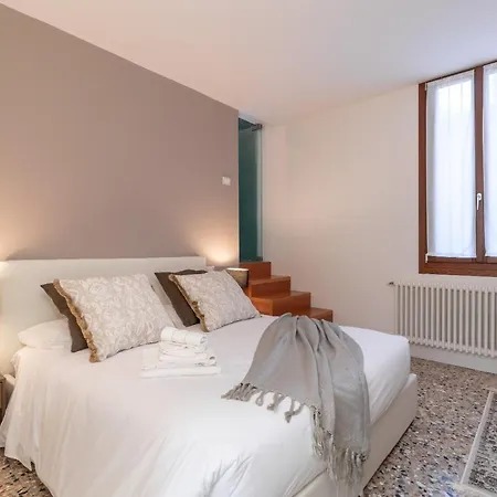 Casanova Deluxe Apartment By Wonderful Italy-3