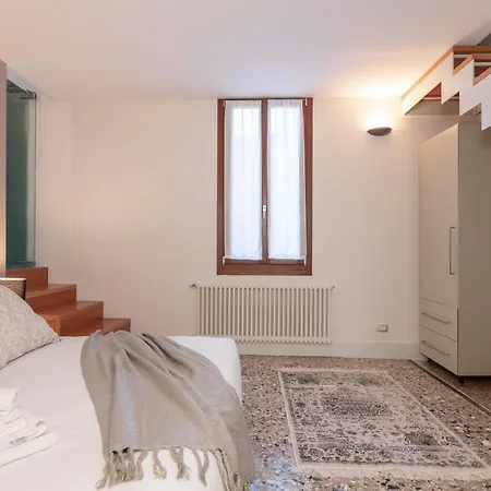 Casanova Deluxe Apartment By Wonderful Italy-2